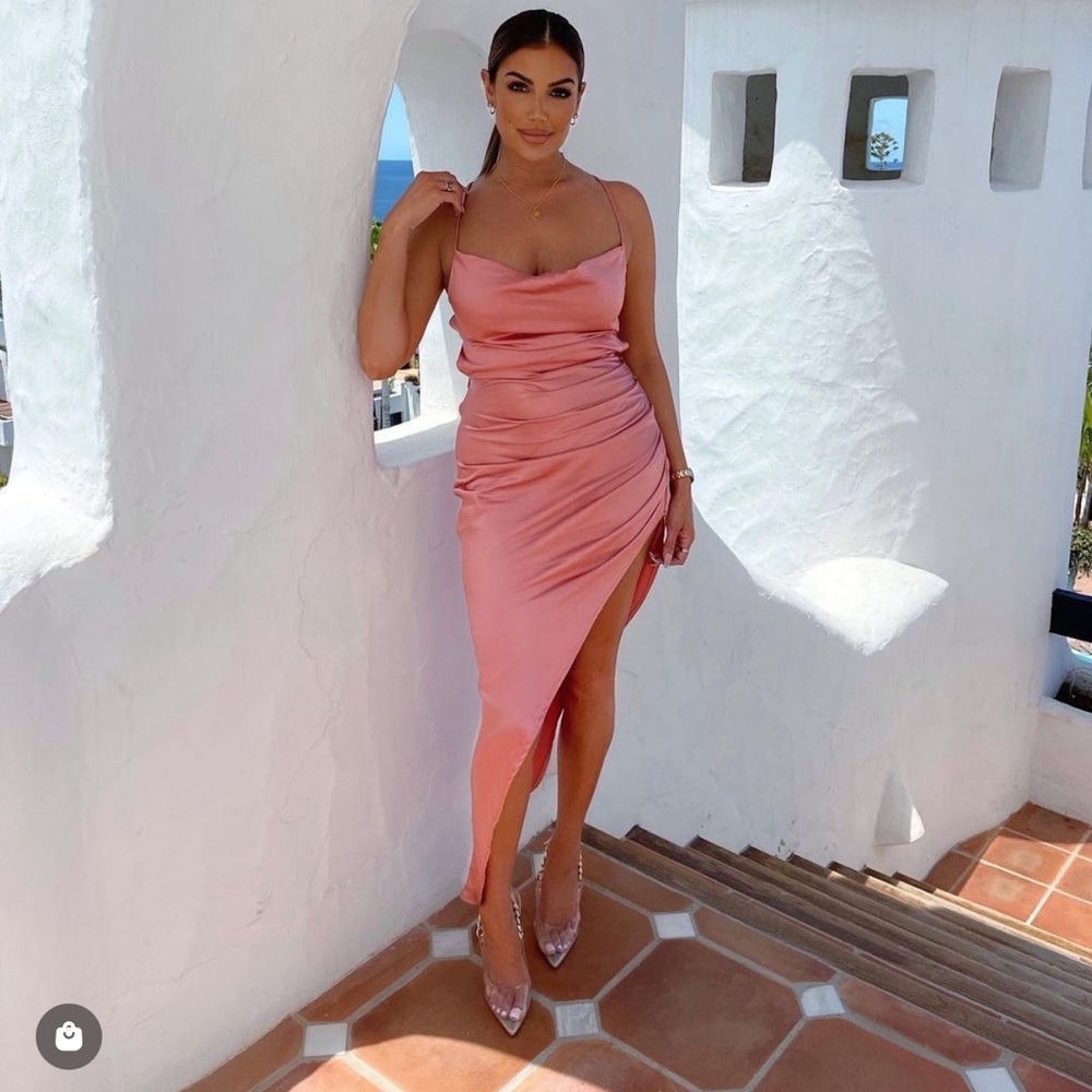 Risk It All Midi Dress - Coral